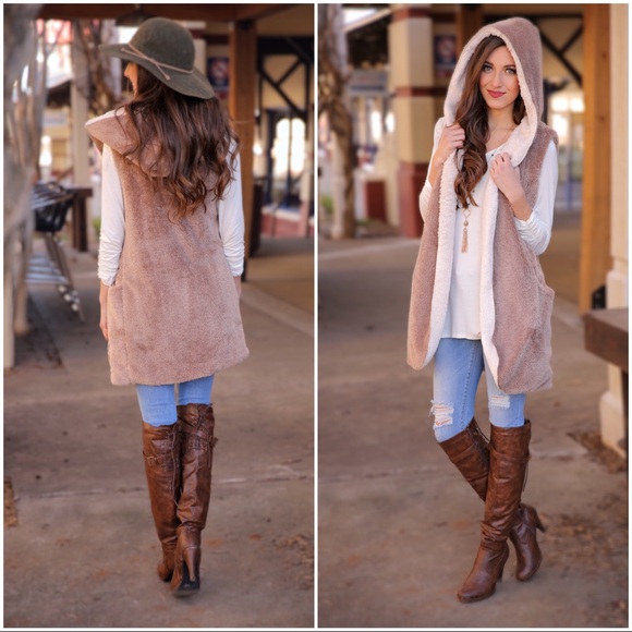 ✨LAST ONE✨Open Soft Fuzzy Hooded Vest - Picture 2 of 2